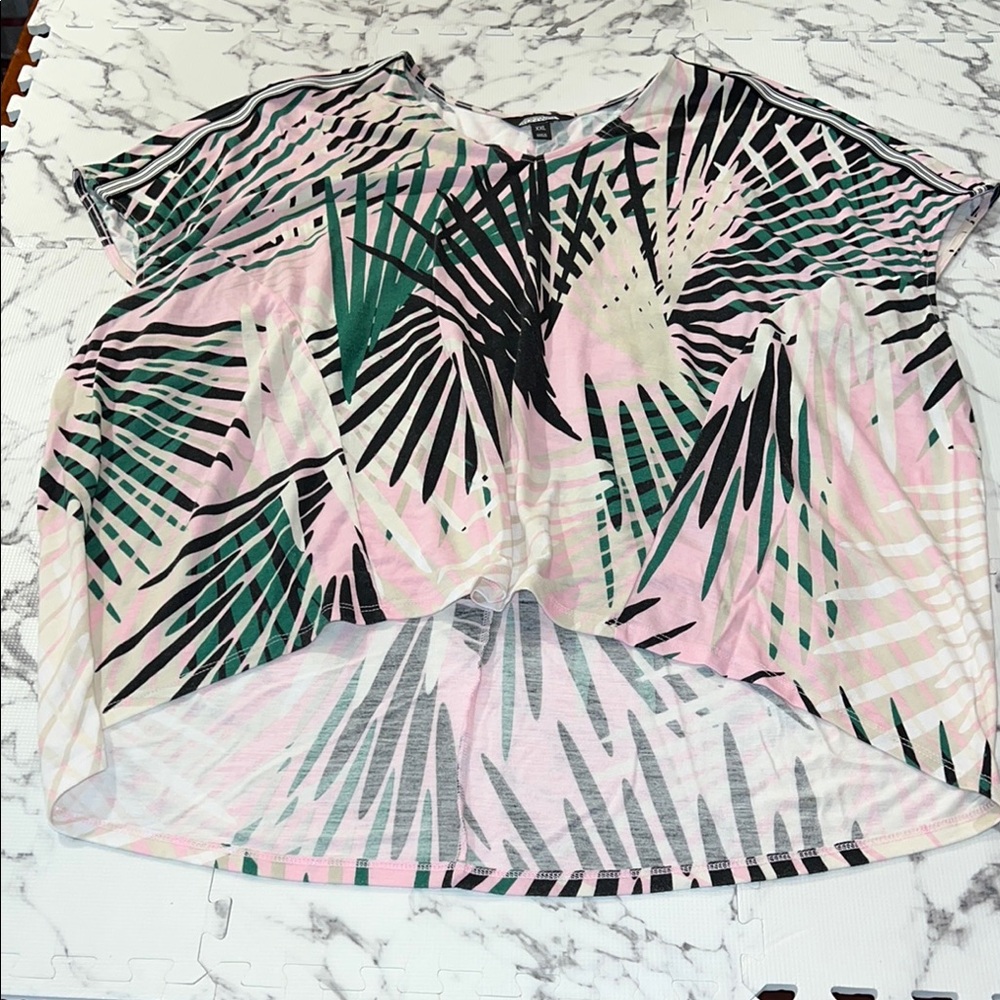 Project RUNWAY tropical print Boxy Short Sleeve Tee